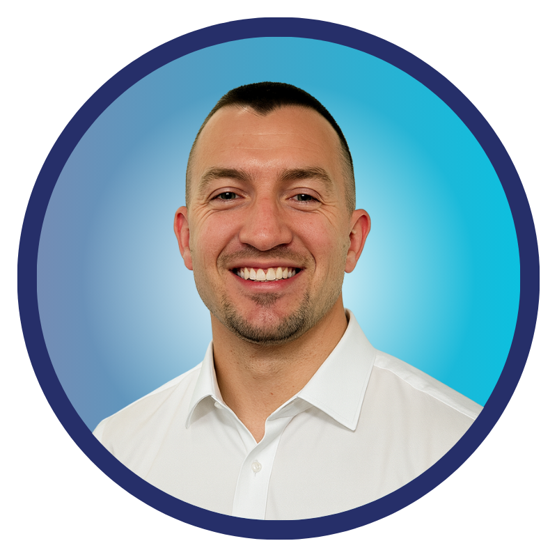 Erik Chazin - sales omni~view headshot - blue background